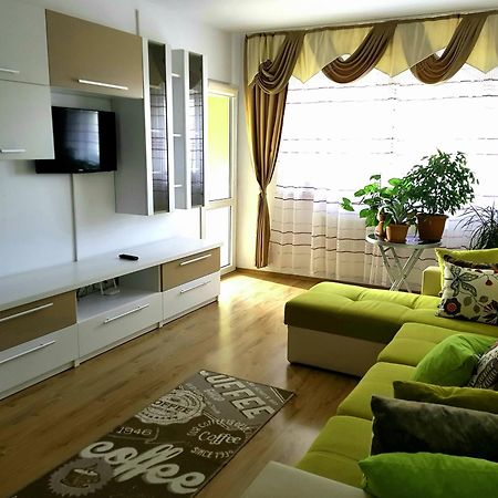 Apartament Urban Retreat Luxury Hideaway Oradea Zewnętrze zdjęcie