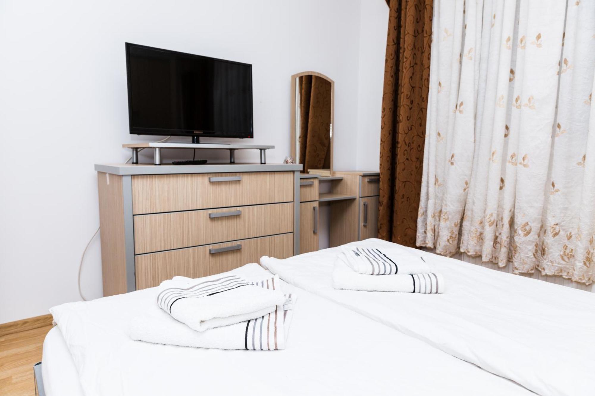 Apartament Urban Retreat Luxury Hideaway Oradea Zewnętrze zdjęcie