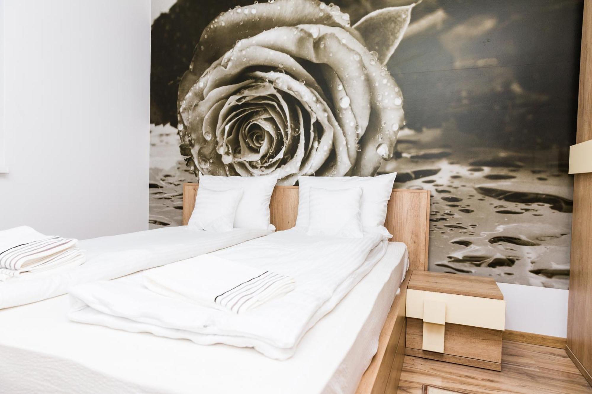 Apartament Urban Retreat Luxury Hideaway Oradea Zewnętrze zdjęcie