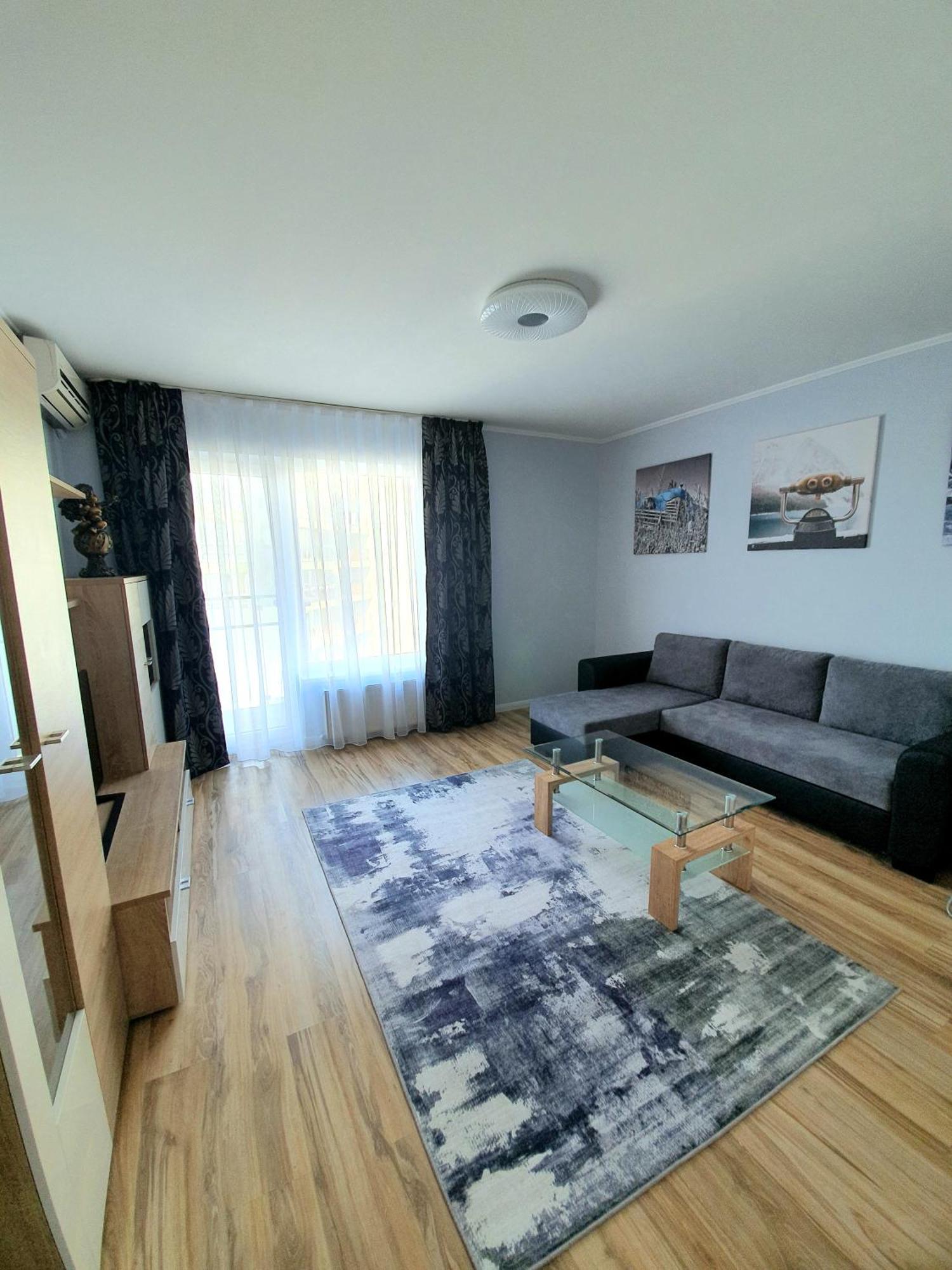 Apartament Urban Retreat Luxury Hideaway Oradea Zewnętrze zdjęcie